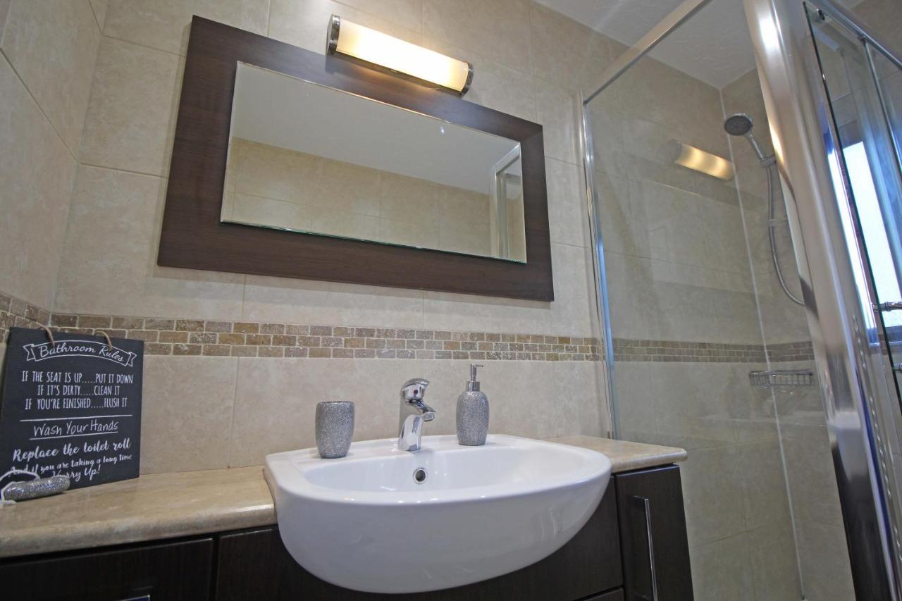 The Barwoods - Modern Spacious Home In Chester - Parking Ngoại thất bức ảnh